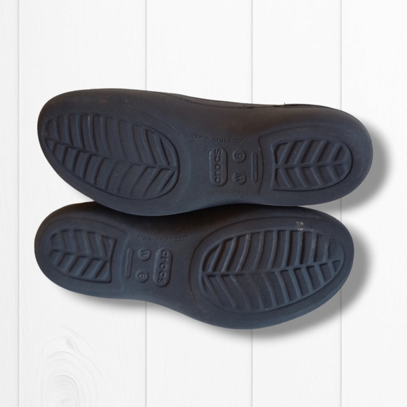 CROCS Women's Olivia Black Jeweled Slingback Croslite Flat Sandals - Picture 12 of 16